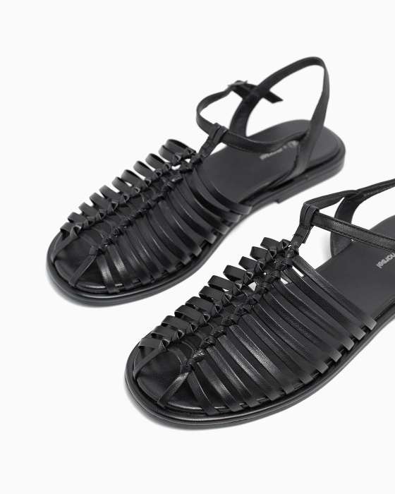 Сандалии ROU в черную полоску