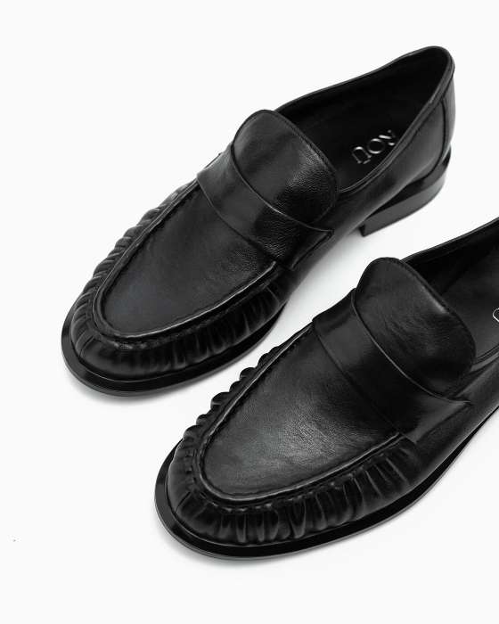 Лоферы ROU ретро черные