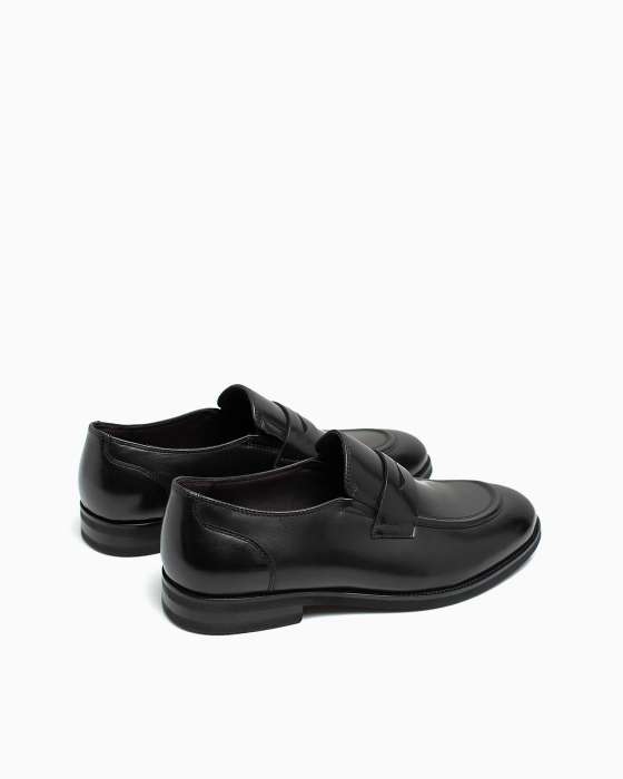 Лоферы ROU из полуглянцевой кожи черные