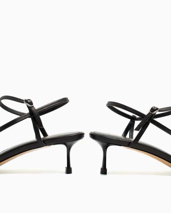 Босоножки ROU с тонкими ремешками на каблуке