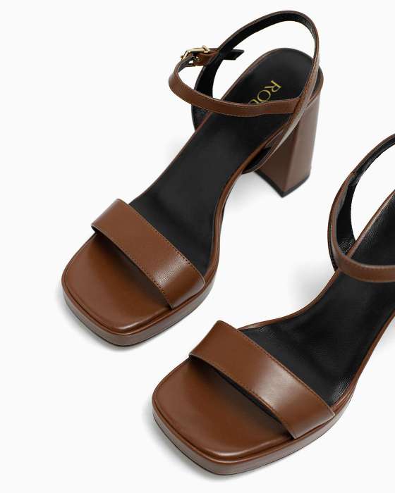 Босоножки ROU на платформе коричневые