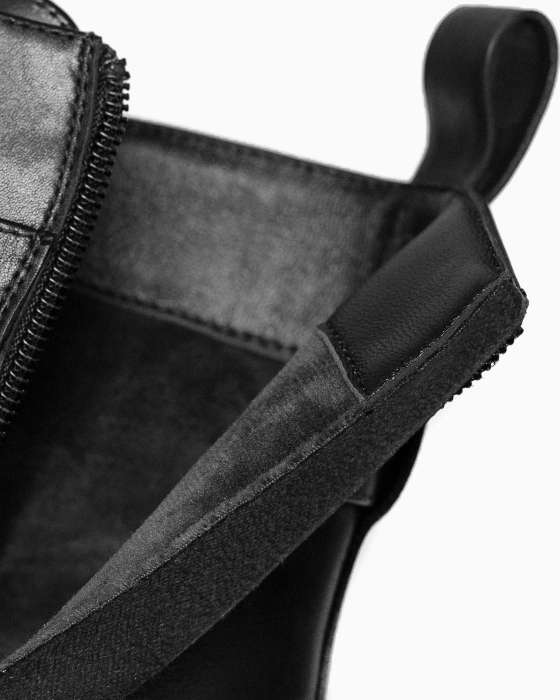 Ботинки ROU классика с пряжкой