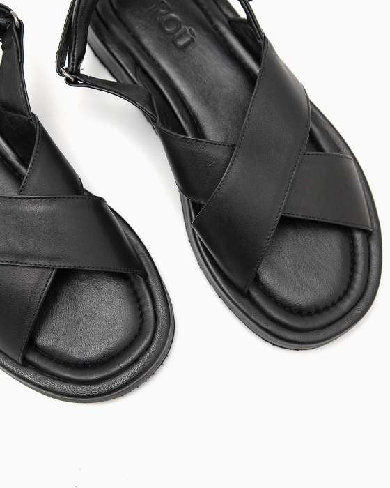 Черные кожаные сандалии ROU с мягкой подушкой на пятке