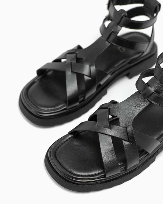 Сандалии ROU с двумя ремешками