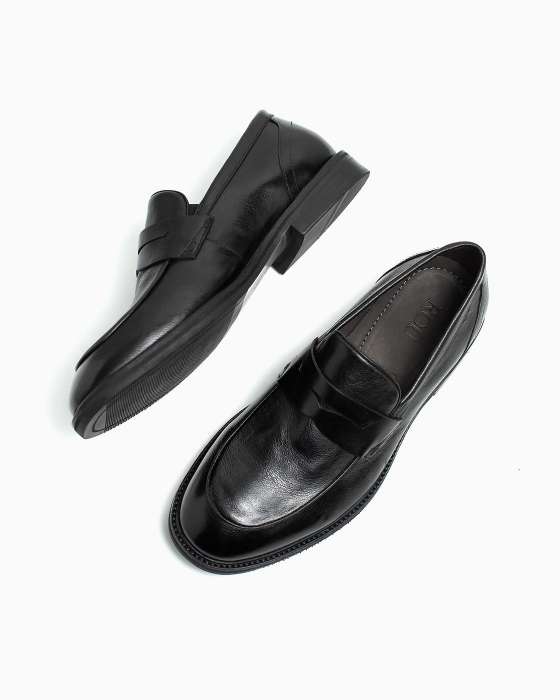 Лоферы ROU с зернистой кожей черные