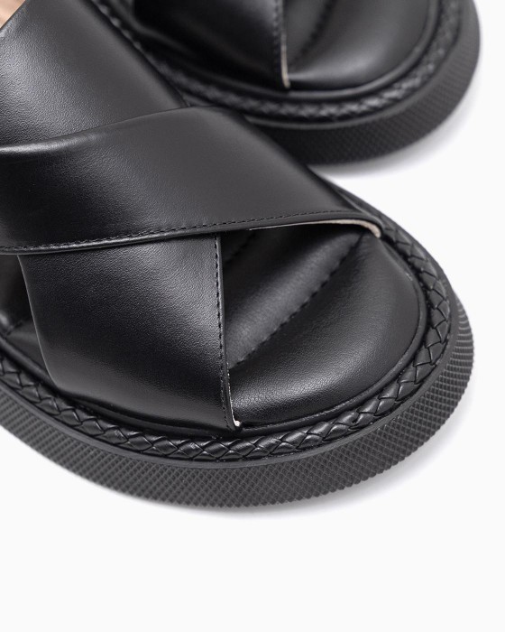 Черные кожаные сандалии ROU с косичкой по ранту